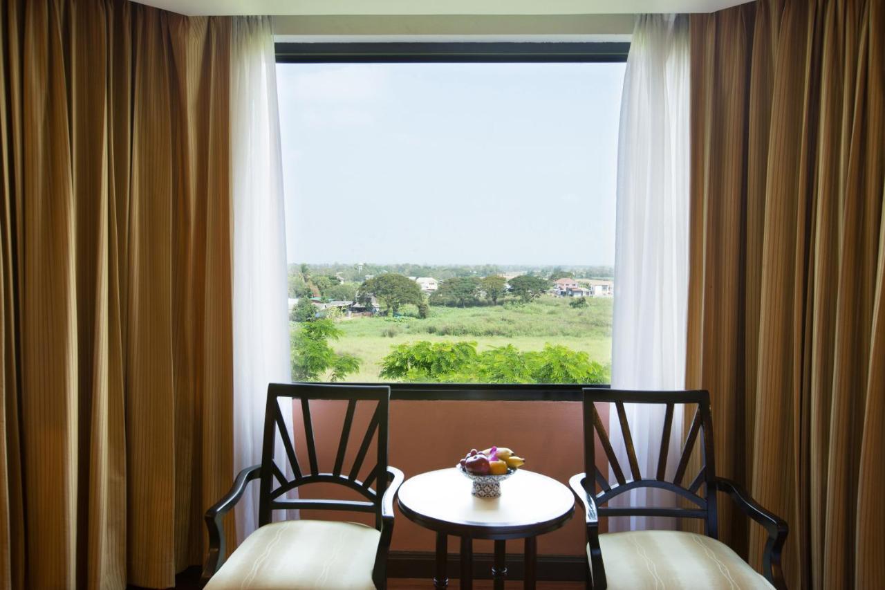 The Imperial Hotel & Convention Centre Phitsanulok Exterior foto