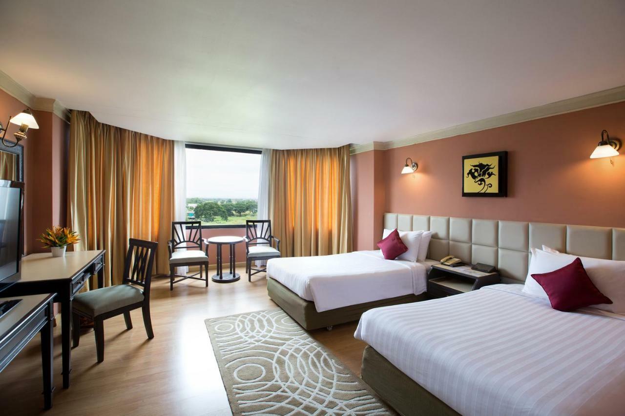 The Imperial Hotel & Convention Centre Phitsanulok Exterior foto
